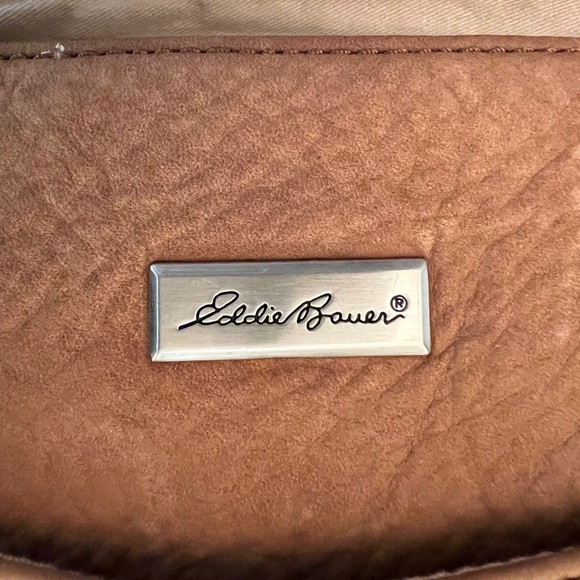 🩷 EDDIE BAUER💚 leather cross body bag 💚🩷💚 - Picture 6 of 15